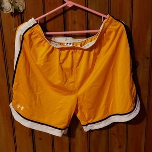 Under armour shorts size lg- new no tags
